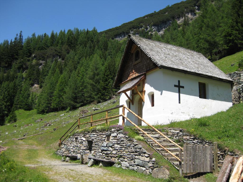 Landhof Adlerhorst Lägenhet Heiligenblut Rum bild